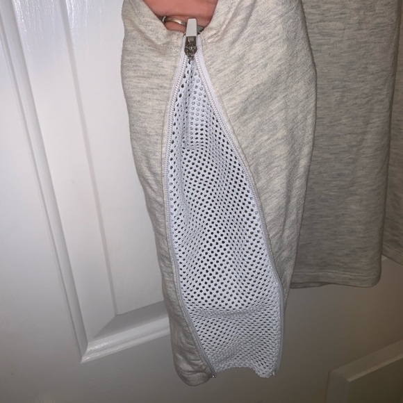 Athleta tank - Picture 3 of 6